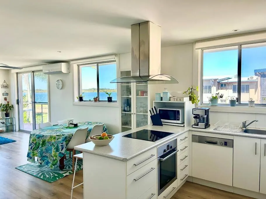Cosy Unit With Park & Water View Apartment Ballina Australia