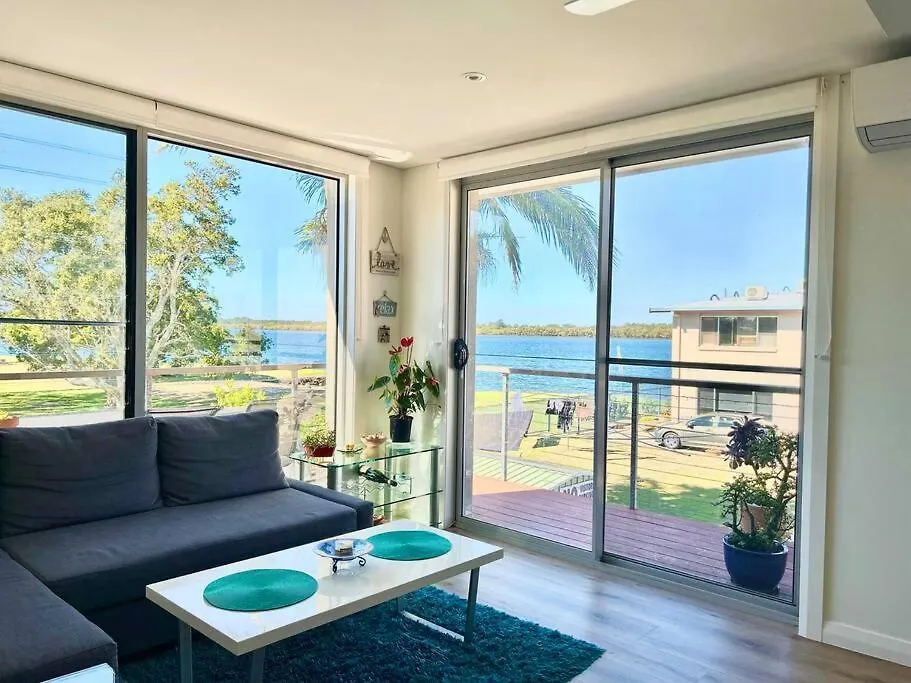 Cosy Unit With Park & Water View Apartment Ballina Australia